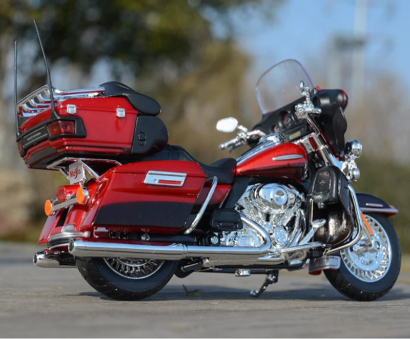 Harley-Davidson Electra Glide Ultra Limited 1:12