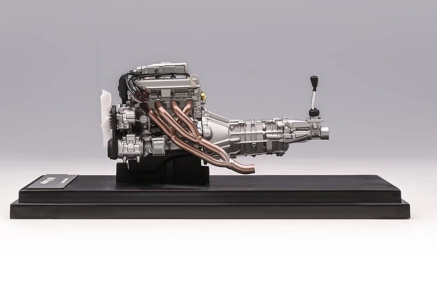 Motor 1:18
