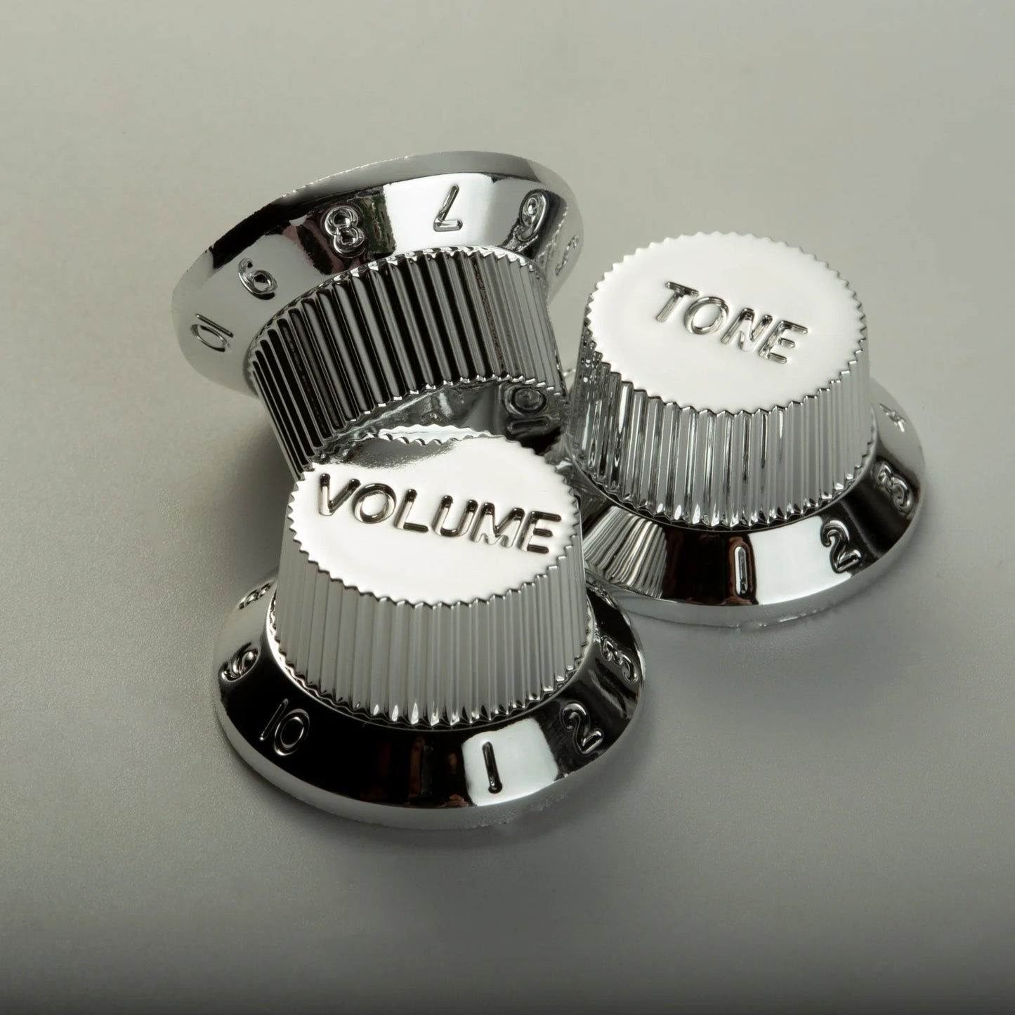 Knobs Prateados