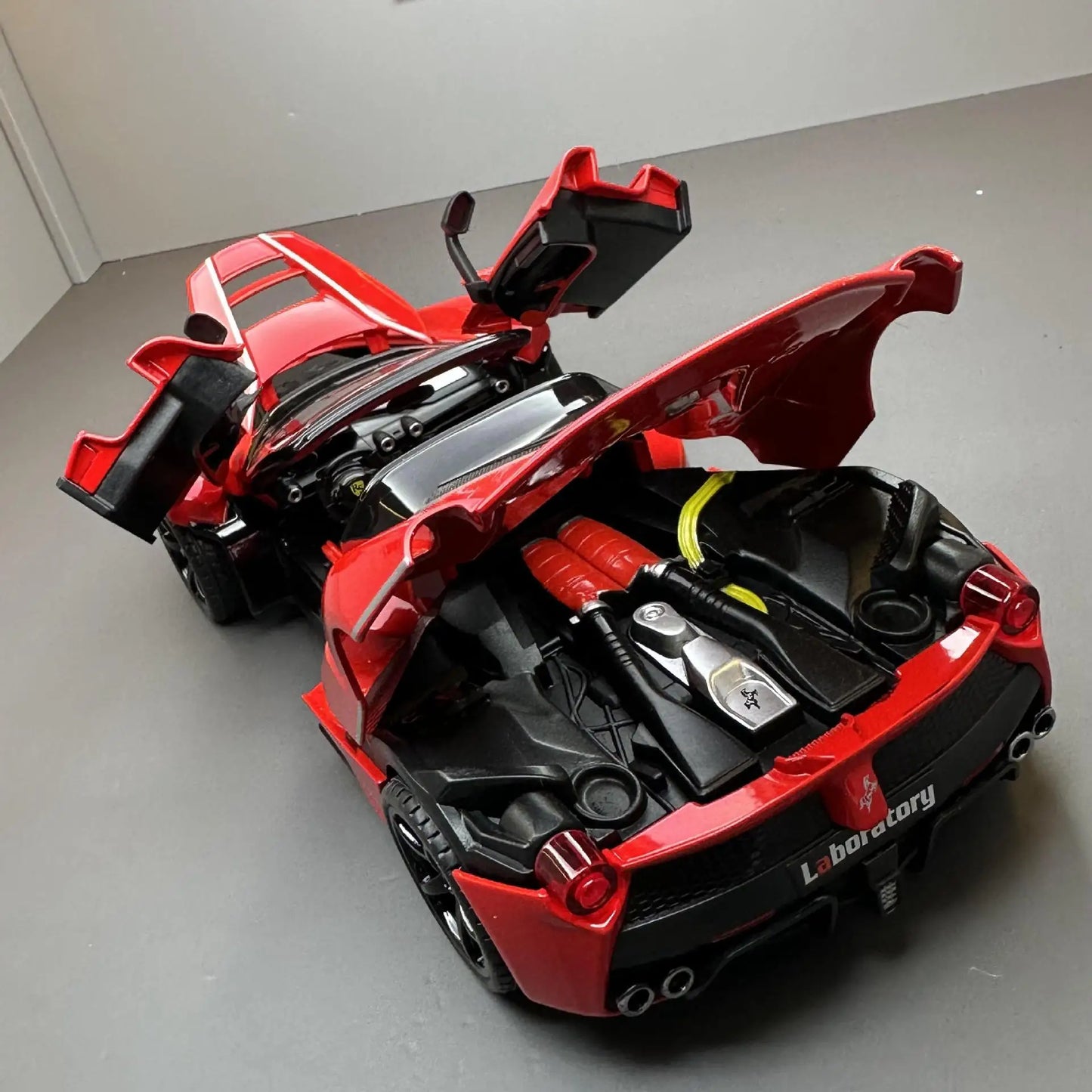 Ferrari LaFerrari Aperta 1:24