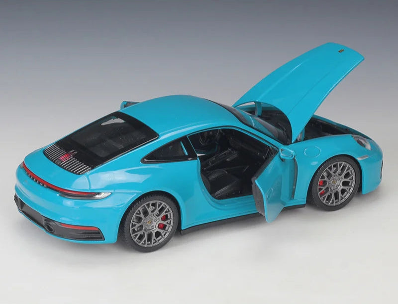 Porsche 911 Carrera 4S 1:24