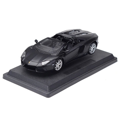 Lamborghini Aventador Roadster 1:24