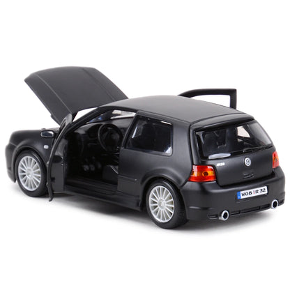 Volkswagen Golf R32 1:24