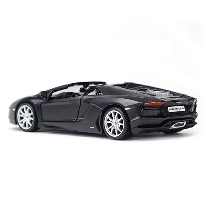 Lamborghini Aventador Roadster 1:24