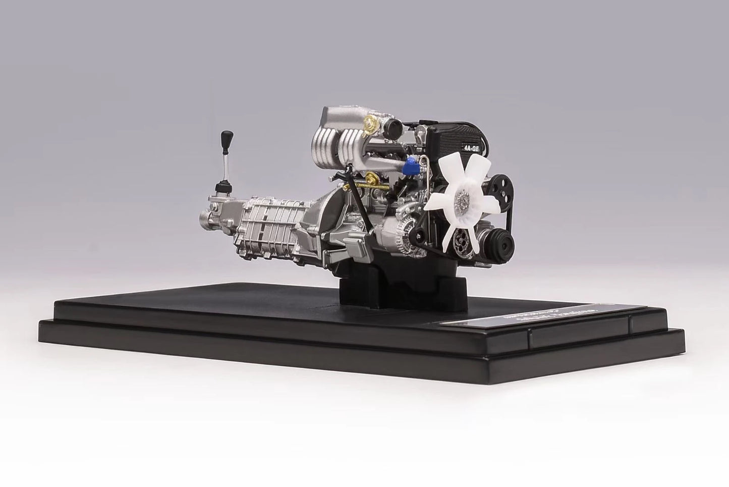 Motor 1:18