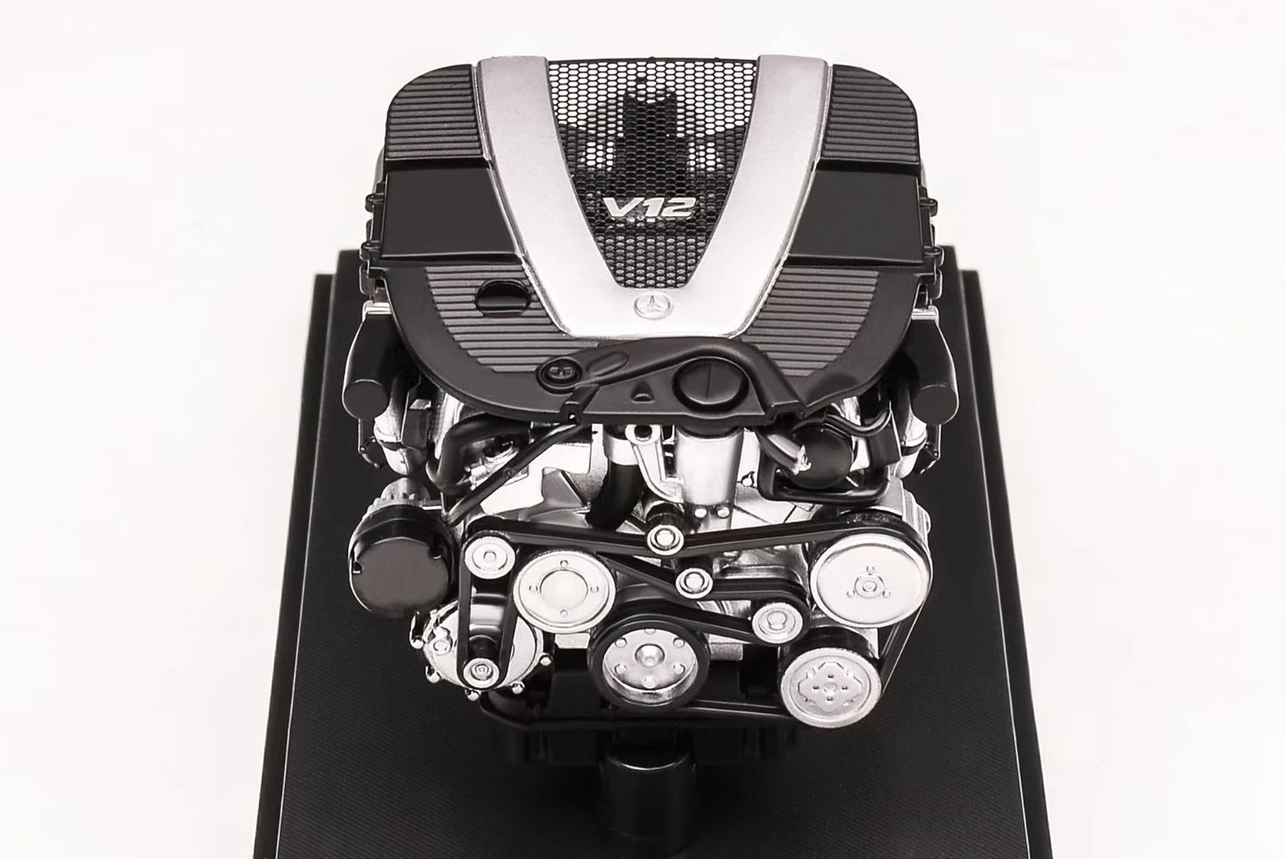 Motor 1:18