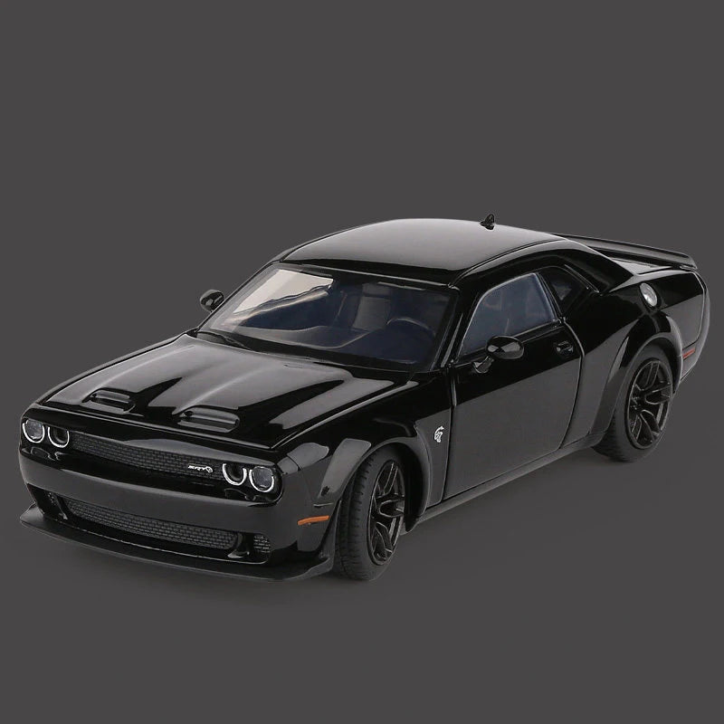 Dodge Challenger SRT 1:32