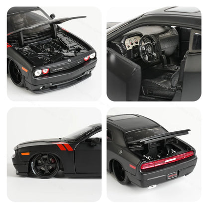 Dodge Challenger 1:24