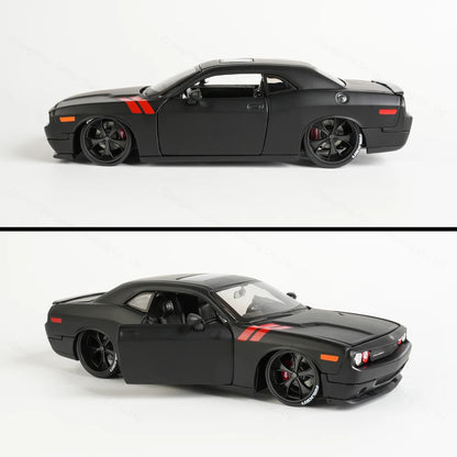 Dodge Challenger 1:24