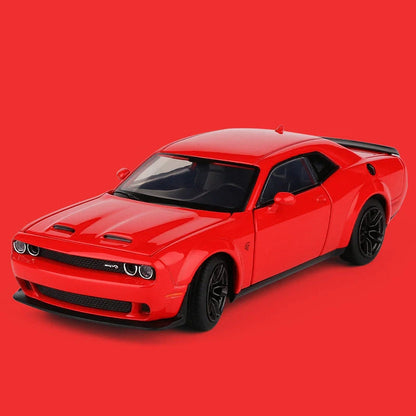 Dodge Challenger SRT 1:32